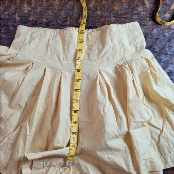 Free People Wide Yellow Cotton Shorts Size S - Picture 3 of 6